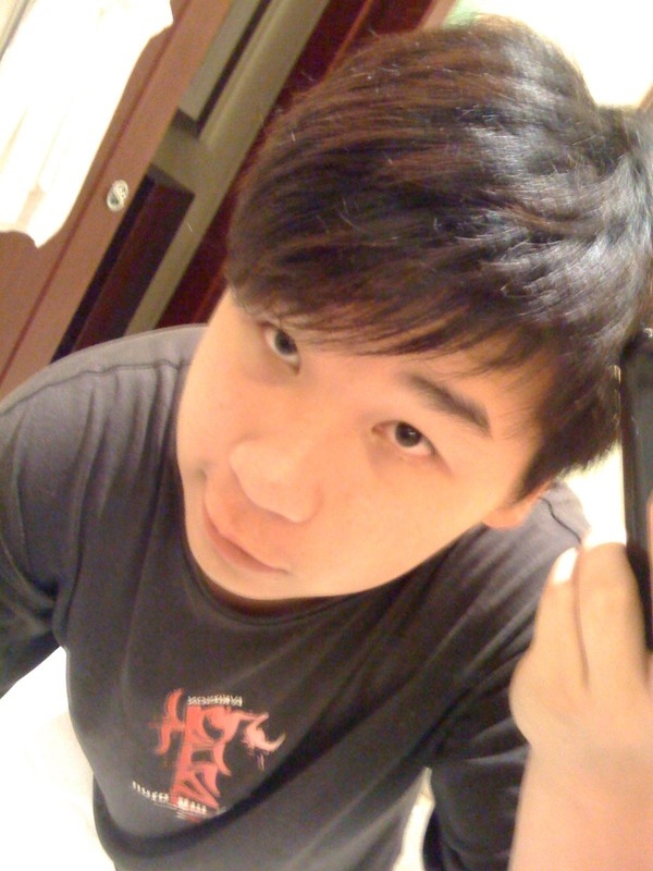 陈鸿翔先生的第一张照片--香港残疾人相亲网
