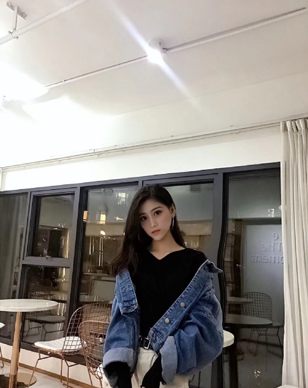 爱笑的眼睛的第一张照片--香港残疾人相亲网