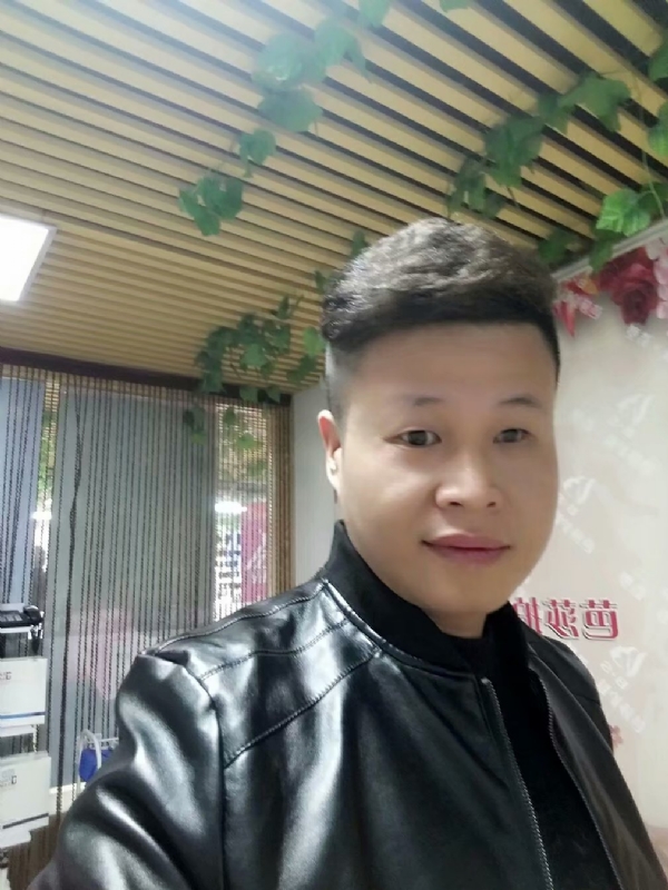 萧郎的第一张照片--香港残疾人相亲网