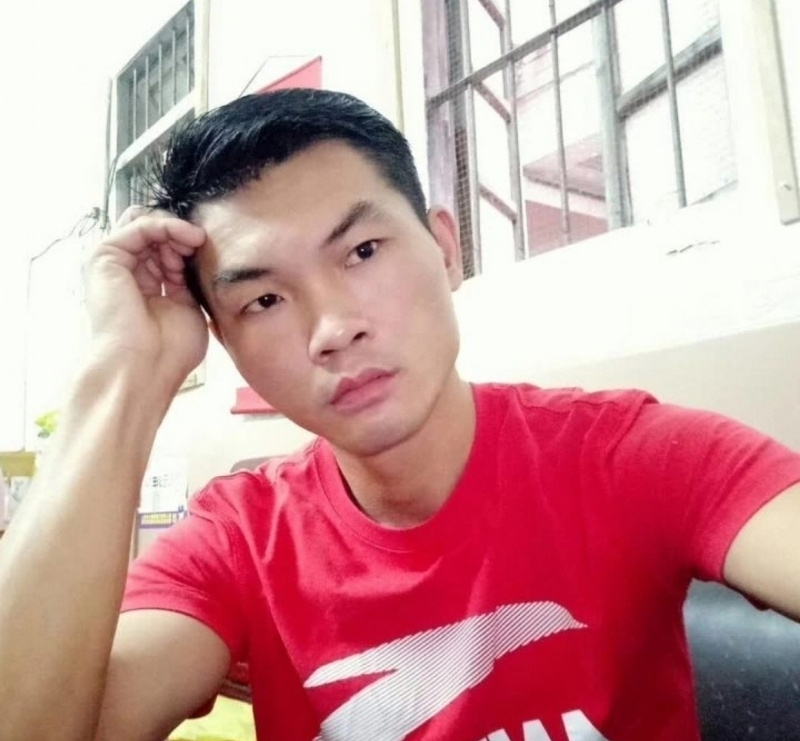英俊的台灯的第一张照片--香港残疾人相亲网