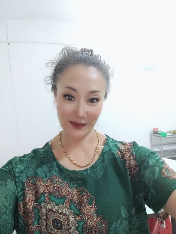 燕子的第二张照片--香港残疾人相亲网