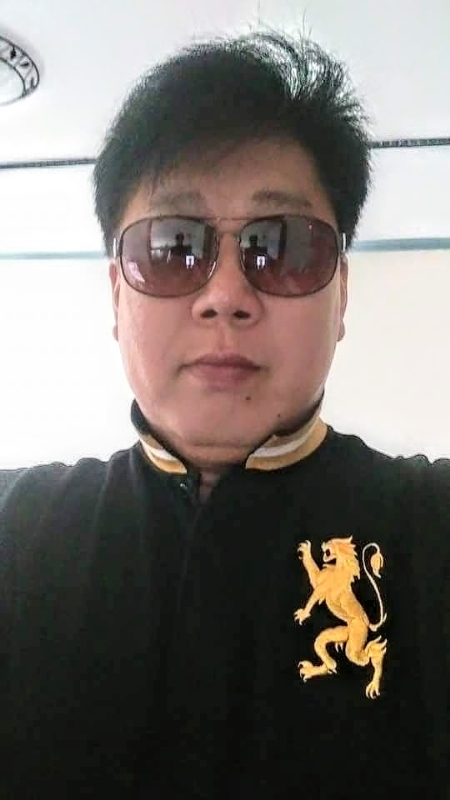 含笑半步癲的第一张照片--香港残疾人相亲网