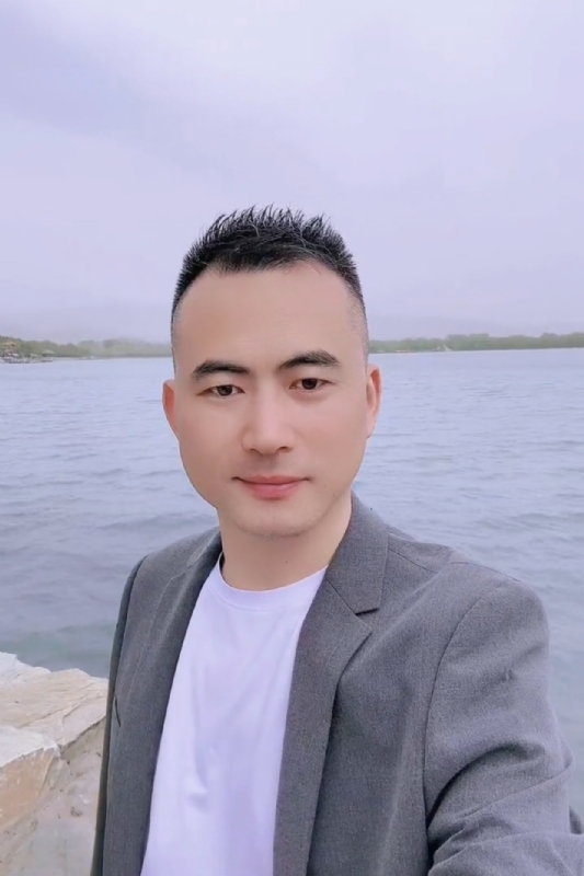 一往情深的第一张照片--香港残疾人相亲网